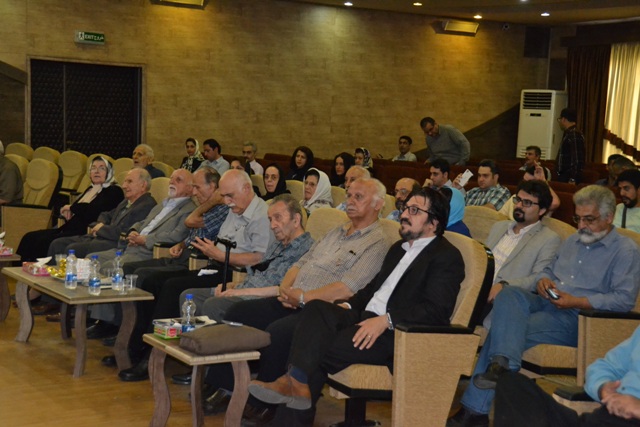 تجليل فرهيختگان و بزرگان شهر در روز لاهيجان